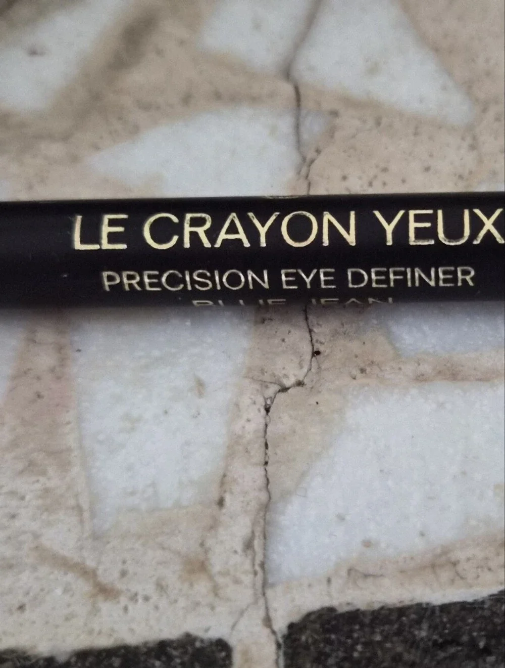 Chanel Le CRAYON YEUX Percision Eye Definer Blue Jean. Full Product